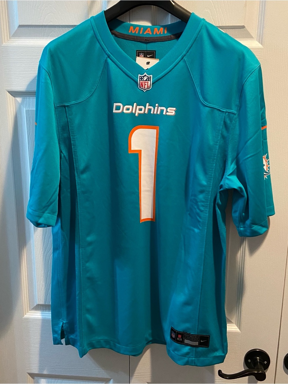 $130 NWT Nike Miami Dolphins - Tua Tagovailoa - Player Game Jersey  - Men’s L